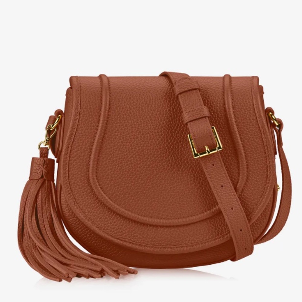 NWOT Gigi New York Jenni Saddle Bag